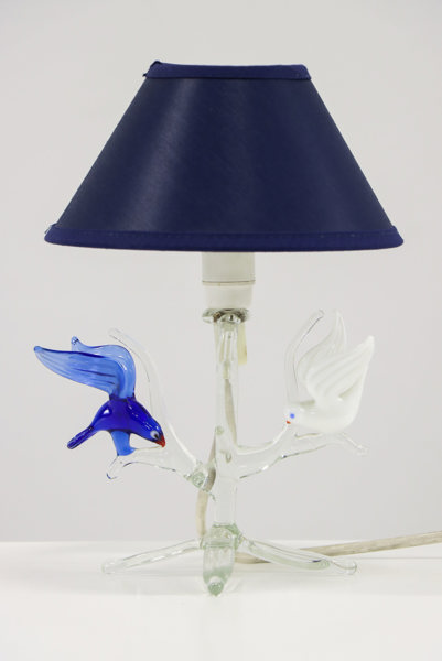 Lampa i glas, fåglar, blå skärm_22348a_lg.jpeg
